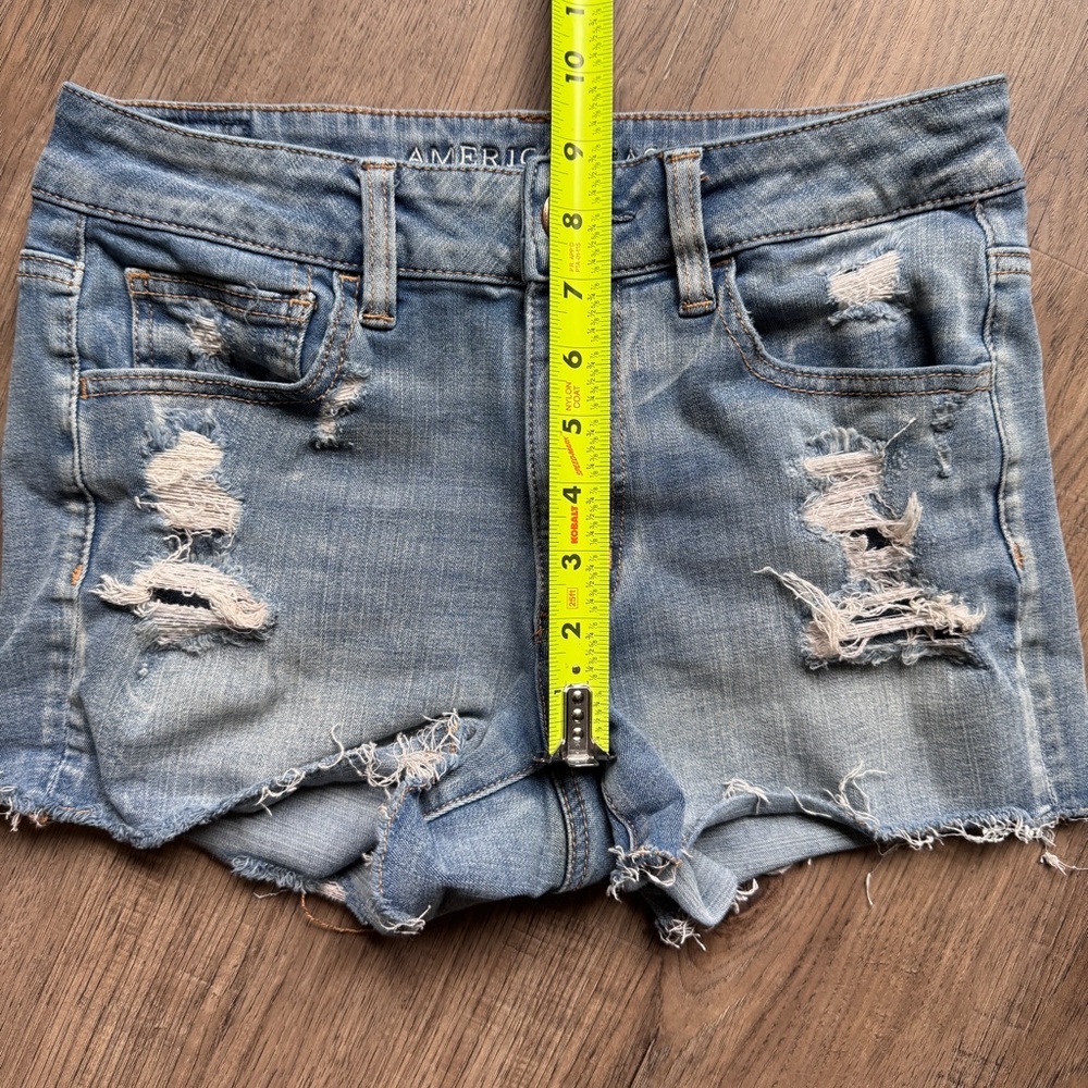 American Eagle Outfitters Light Blue Distressed Hi-Rise Shorties - Size 6 - Picture 3 of 14
